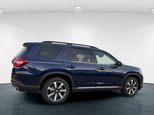 new 2025 Honda Pilot car, priced at $51,095