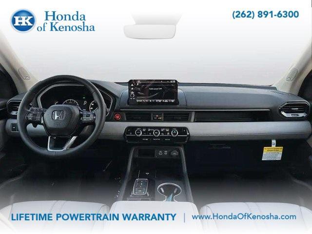 new 2025 Honda Pilot car, priced at $51,095