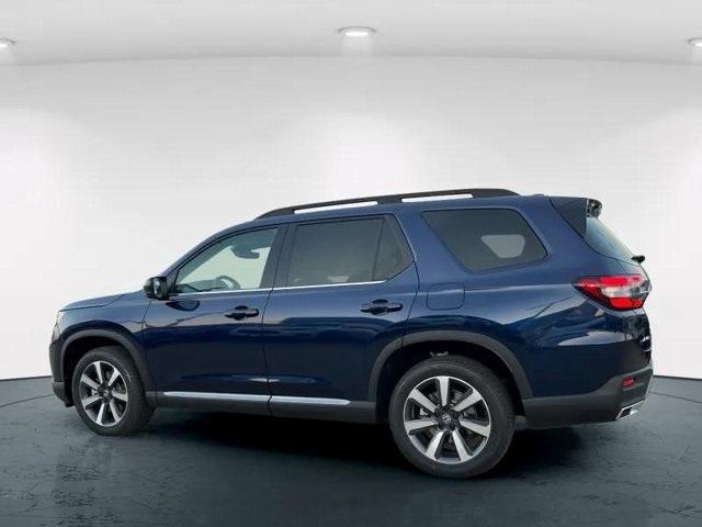 new 2025 Honda Pilot car, priced at $51,095