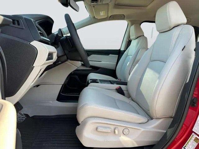 new 2026 Honda Odyssey car, priced at $45,340