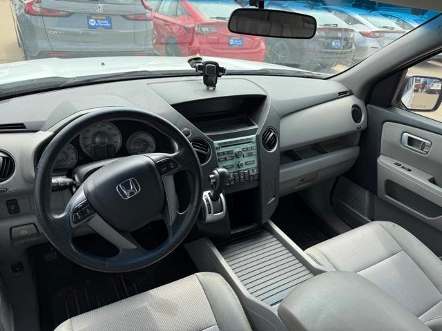 used 2011 Honda Pilot car, priced at $8,000