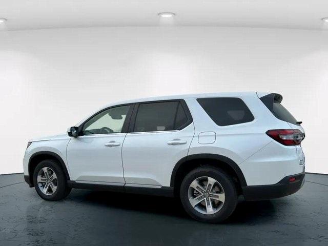 new 2025 Honda Pilot car, priced at $48,280