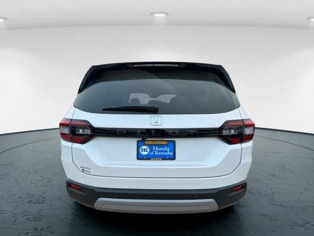 new 2025 Honda Pilot car, priced at $48,280