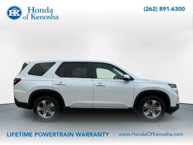 new 2025 Honda Pilot car, priced at $48,280