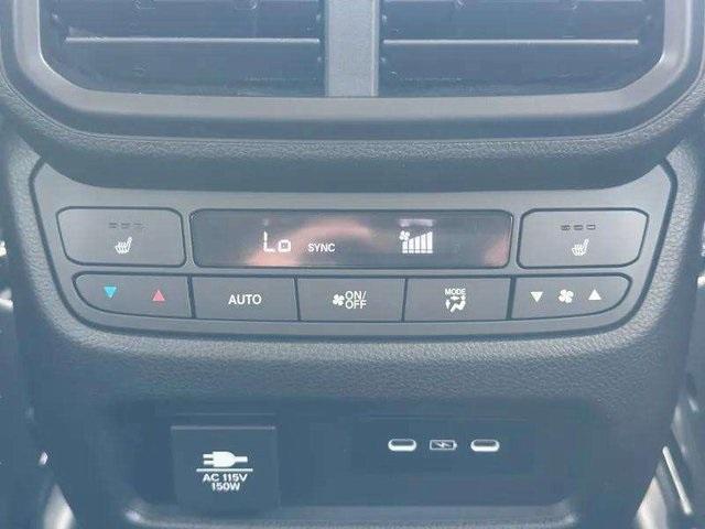 new 2025 Honda Pilot car, priced at $54,985