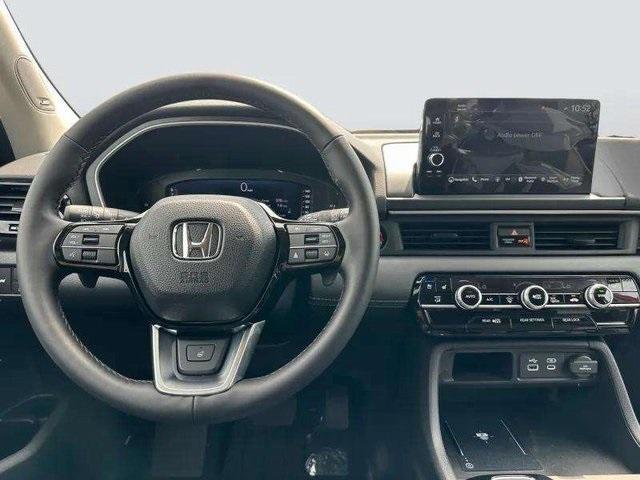 new 2025 Honda Pilot car, priced at $54,985