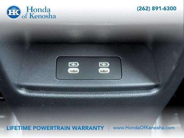 new 2026 Honda CR-V Hybrid car, priced at $41,675