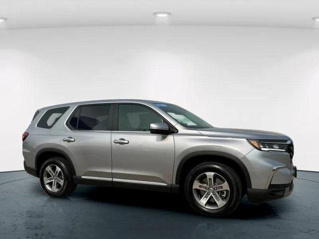 used 2023 Honda Pilot car, priced at $36,884