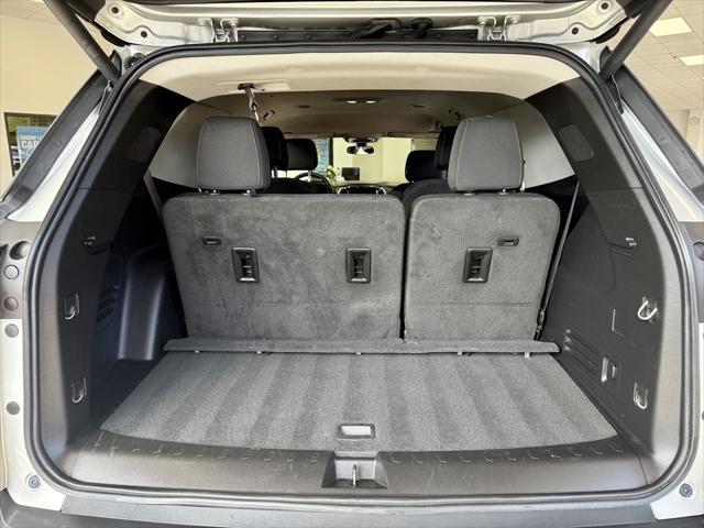 used 2020 Chevrolet Traverse car, priced at $15,995