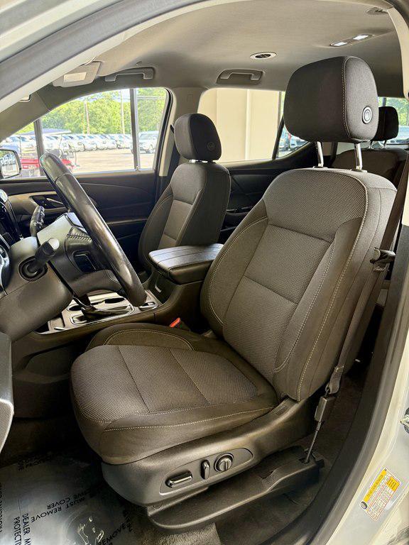 used 2020 Chevrolet Traverse car, priced at $15,995