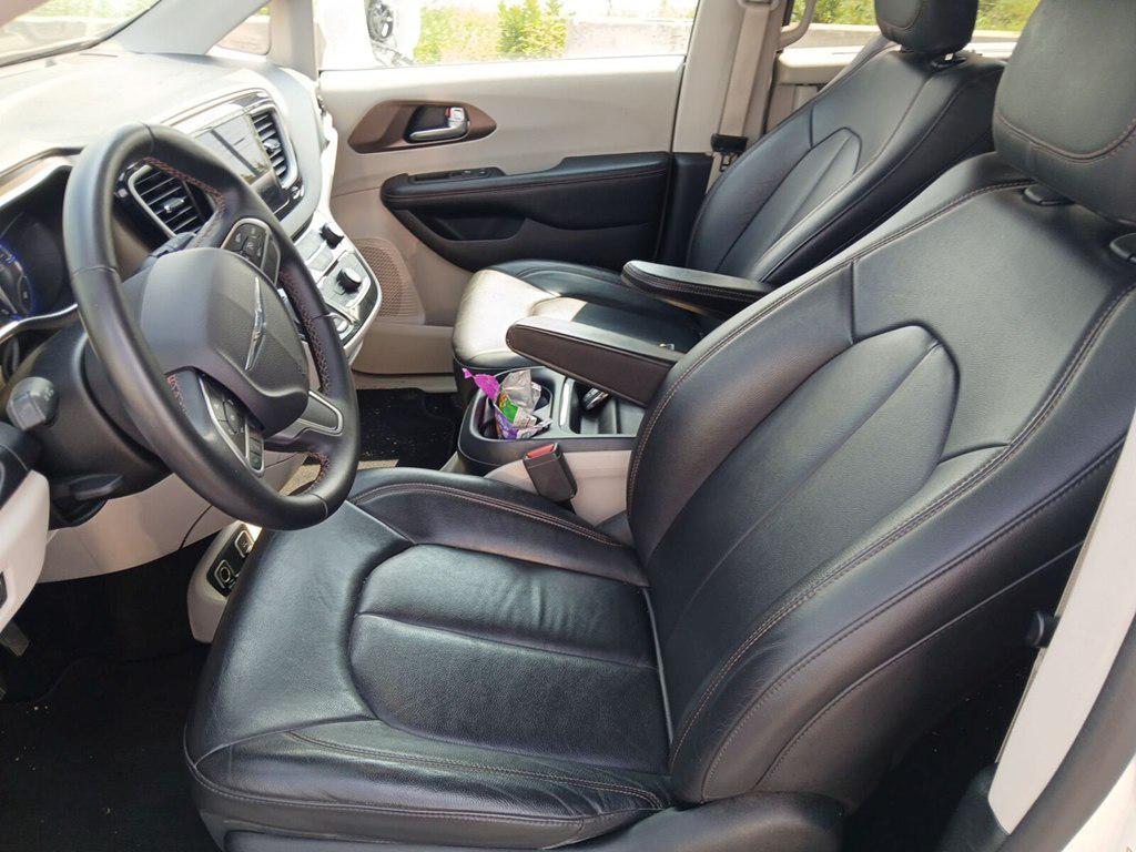 used 2017 Chrysler Pacifica car, priced at $19,995