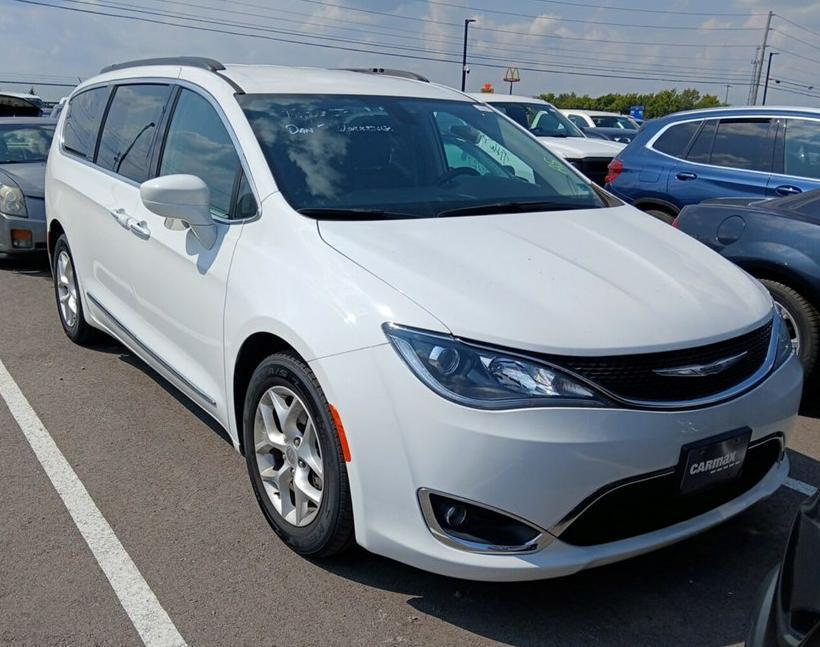 used 2017 Chrysler Pacifica car, priced at $19,995