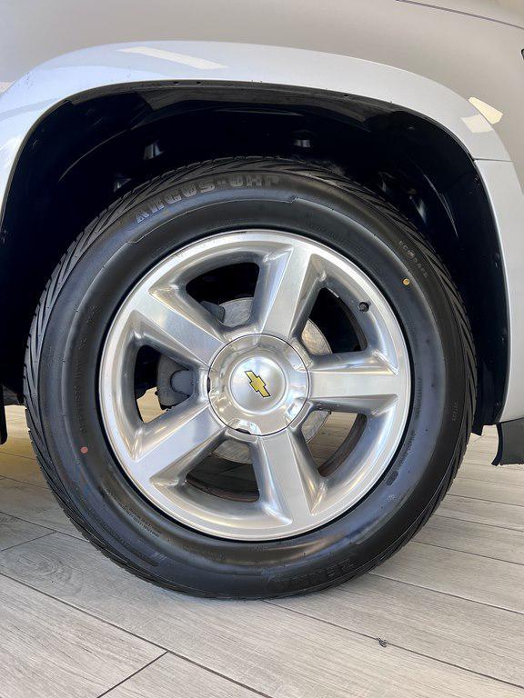 used 2013 Chevrolet Avalanche car, priced at $20,995