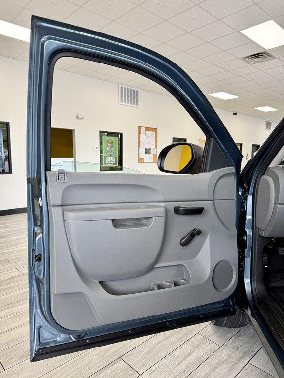 used 2010 Chevrolet Silverado 1500 car, priced at $17,995