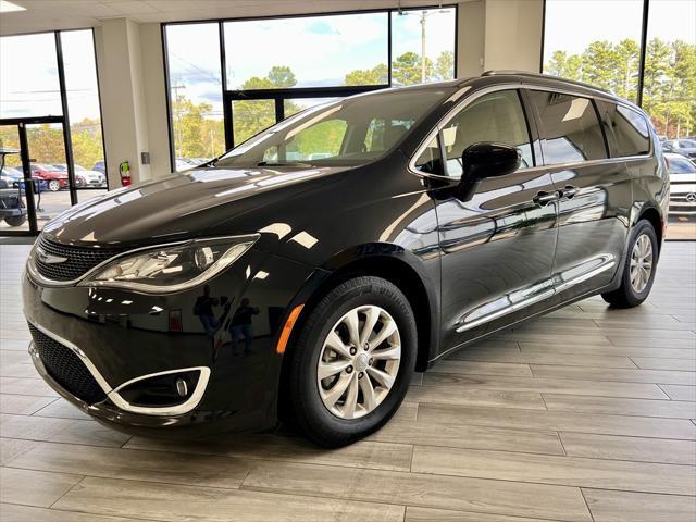 used 2018 Chrysler Pacifica car, priced at $17,995