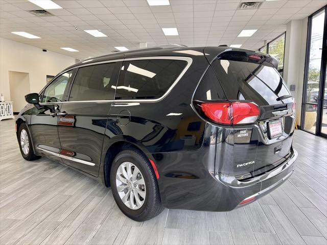 used 2018 Chrysler Pacifica car, priced at $17,995