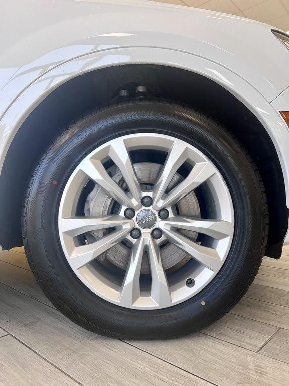 used 2018 Audi Q7 car, priced at $23,995