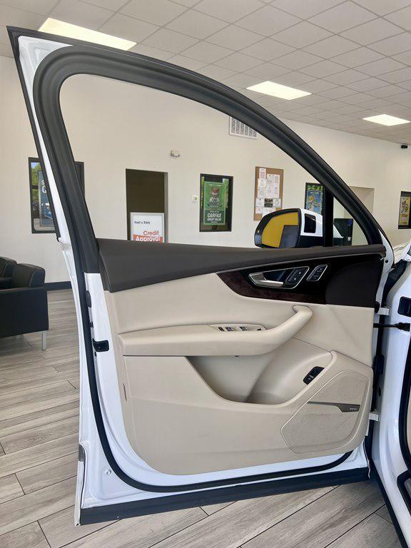 used 2018 Audi Q7 car, priced at $23,995