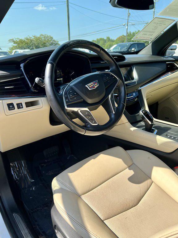 used 2018 Cadillac XT5 car, priced at $21,995