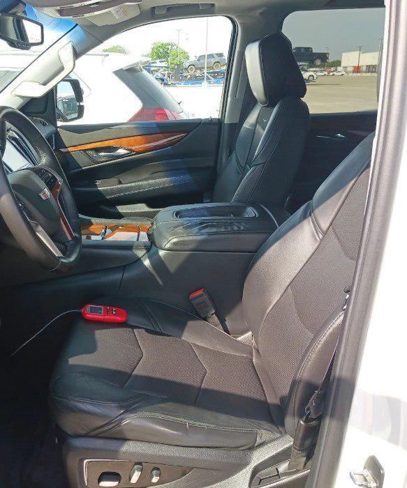 used 2016 Cadillac Escalade ESV car, priced at $28,995