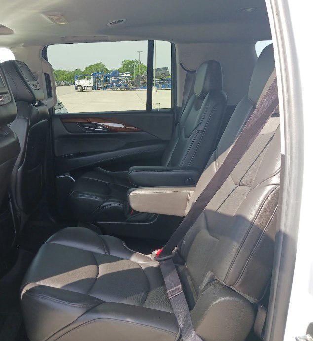 used 2016 Cadillac Escalade ESV car, priced at $28,995