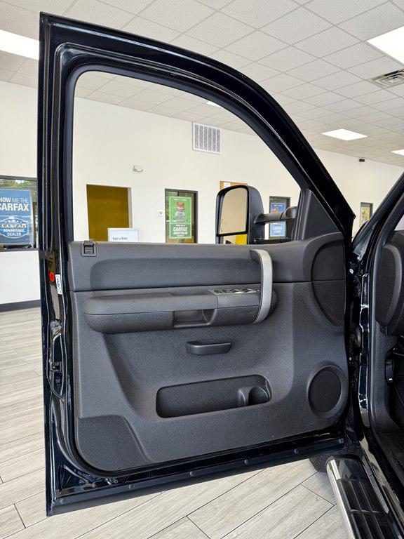used 2007 Chevrolet Silverado 2500 car, priced at $24,995