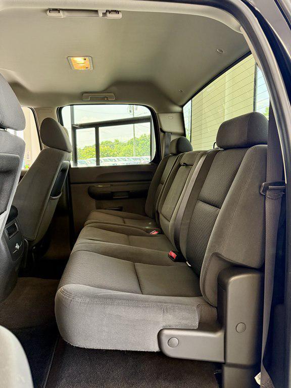 used 2007 Chevrolet Silverado 2500 car, priced at $24,995