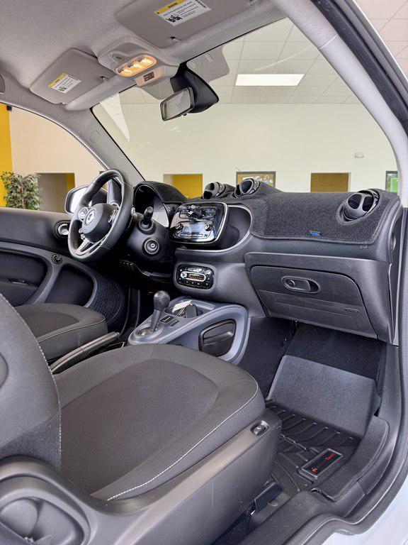 used 2016 smart ForTwo car, priced at $13,995