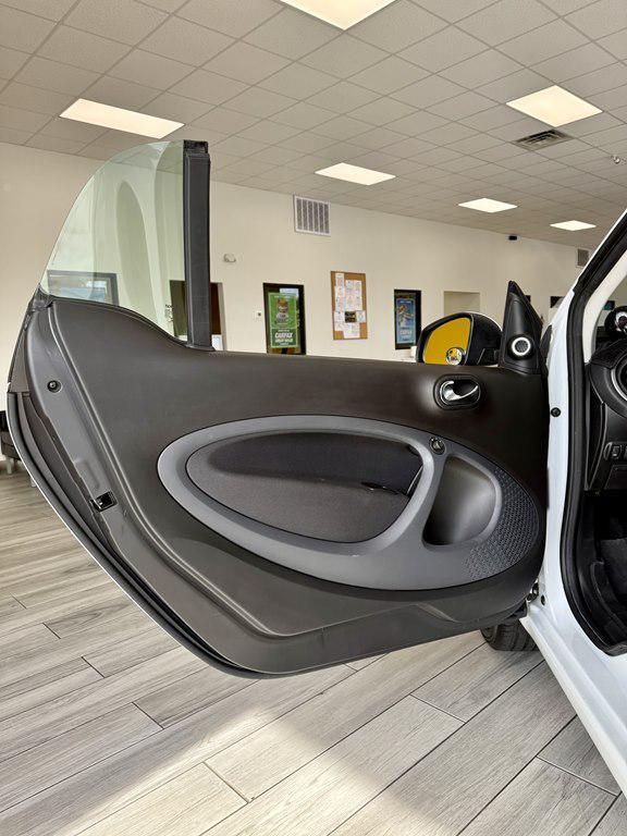used 2016 smart ForTwo car, priced at $13,995