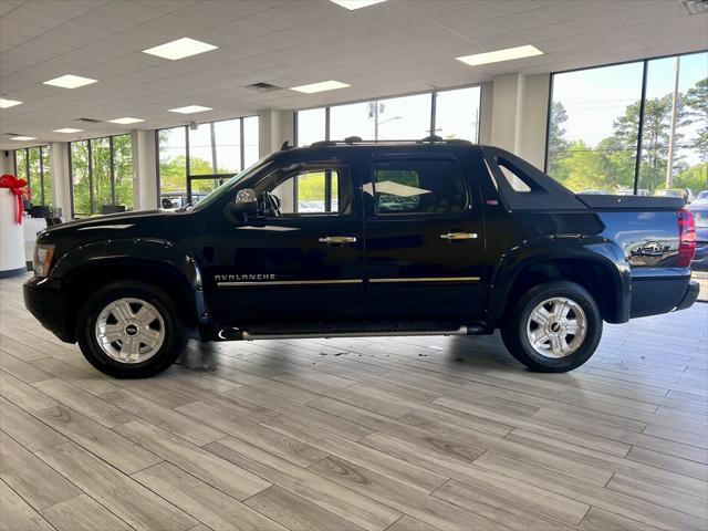 used 2011 Chevrolet Avalanche car, priced at $18,995