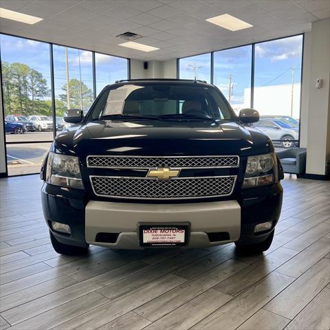 used 2011 Chevrolet Avalanche car, priced at $18,995