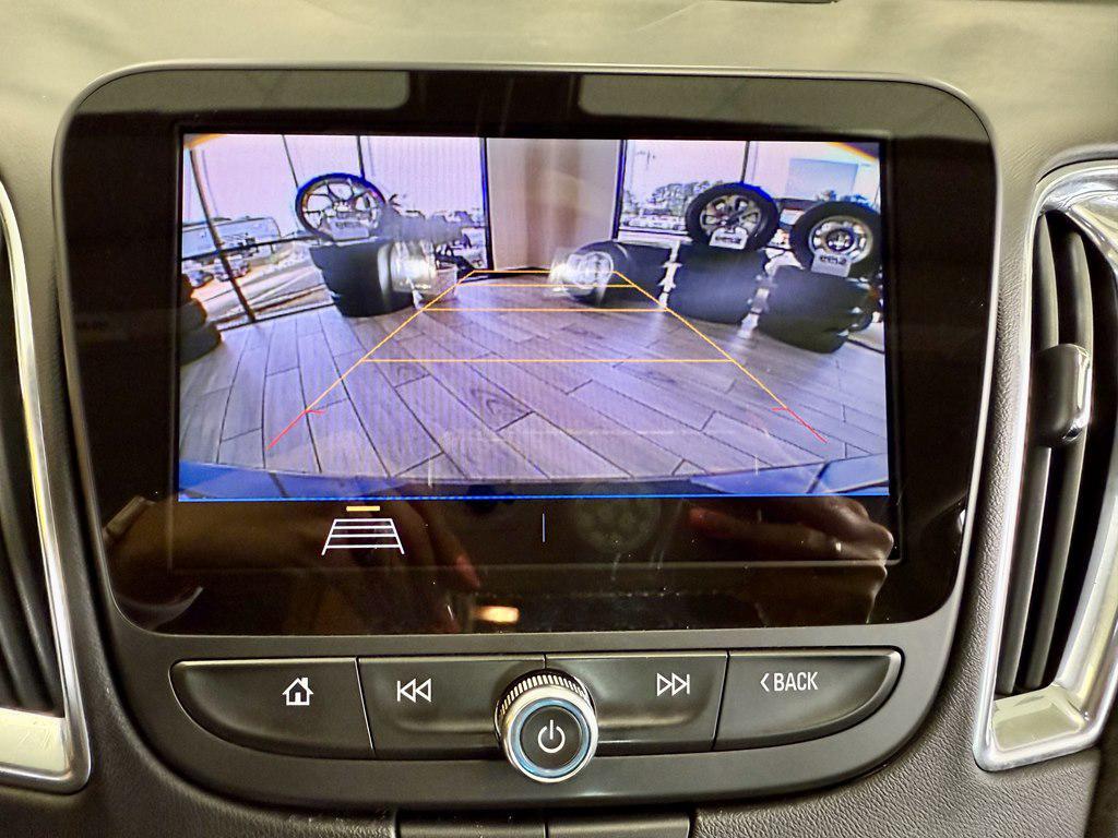 used 2020 Chevrolet Malibu car, priced at $15,995