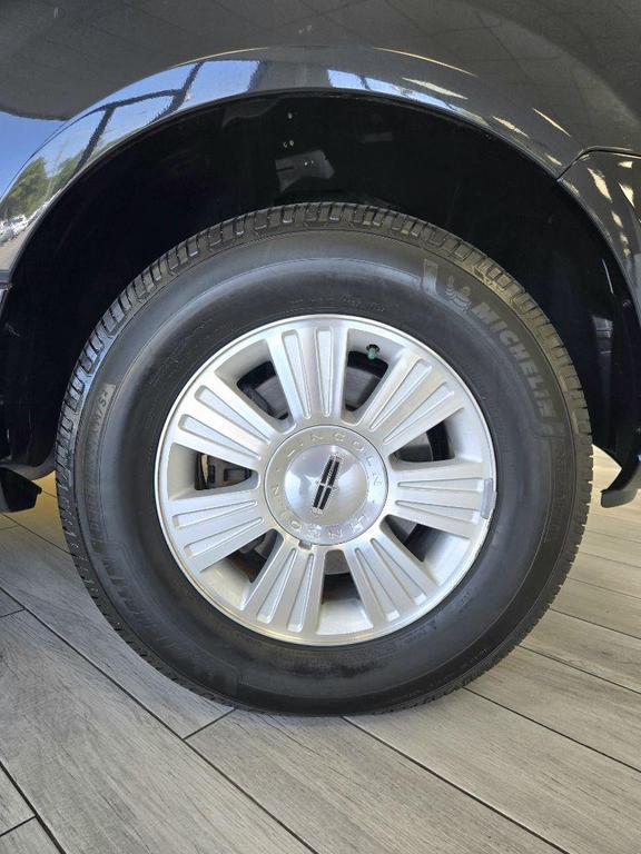 used 2014 Lincoln Navigator car, priced at $14,995
