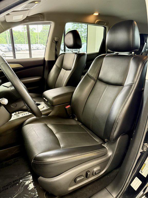 used 2020 Nissan Pathfinder car, priced at $19,995