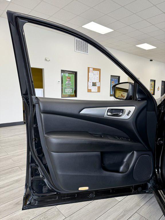 used 2020 Nissan Pathfinder car, priced at $19,995
