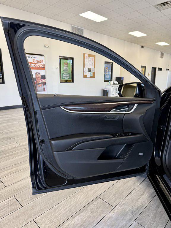 used 2015 Cadillac XTS car, priced at $12,995