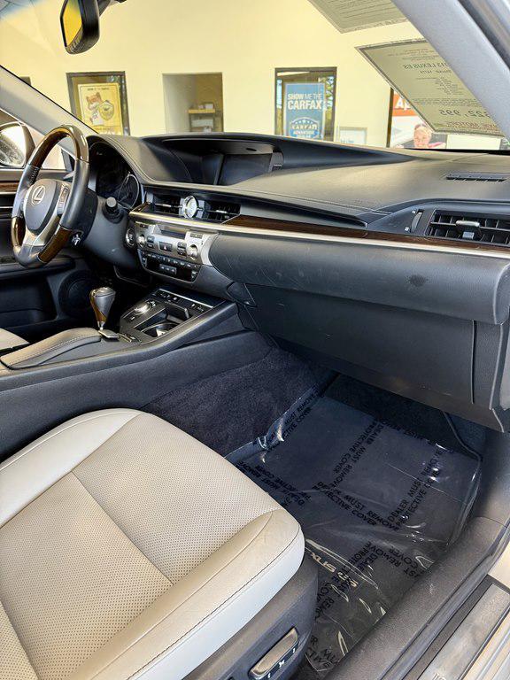used 2013 Lexus ES 350 car, priced at $22,995
