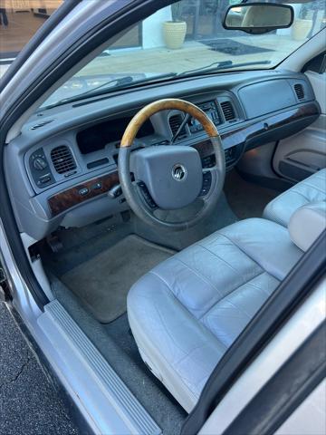 used 2005 Mercury Grand Marquis car, priced at $9,995