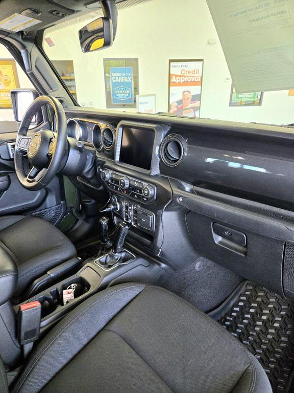 used 2022 Jeep Gladiator car, priced at $38,995