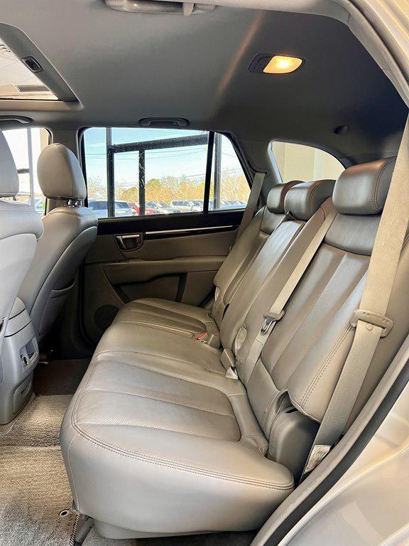 used 2007 Hyundai Santa Fe car, priced at $9,995