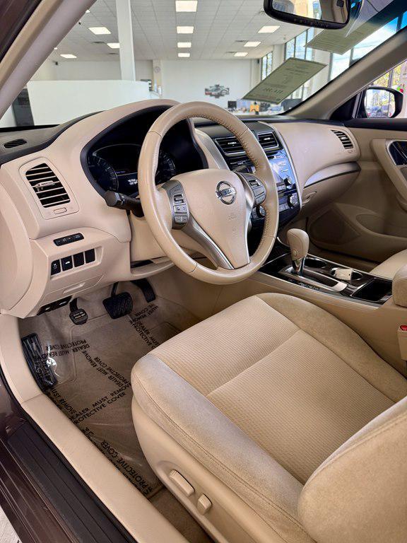 used 2013 Nissan Altima car, priced at $14,995