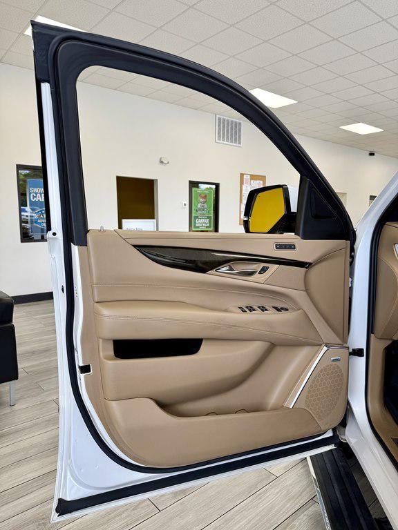 used 2018 Cadillac Escalade car, priced at $35,995