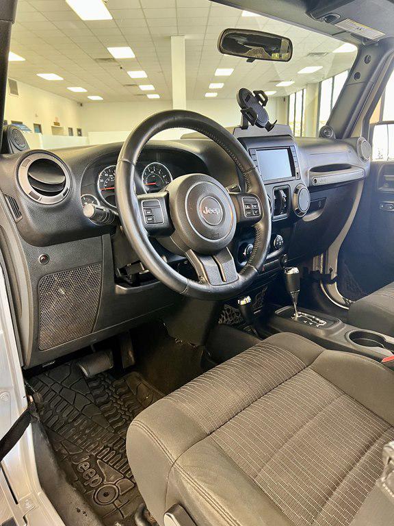 used 2012 Jeep Wrangler Unlimited car, priced at $15,995