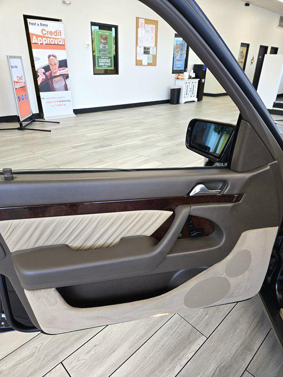 used 1996 Mercedes-Benz S-Class car, priced at $21,995