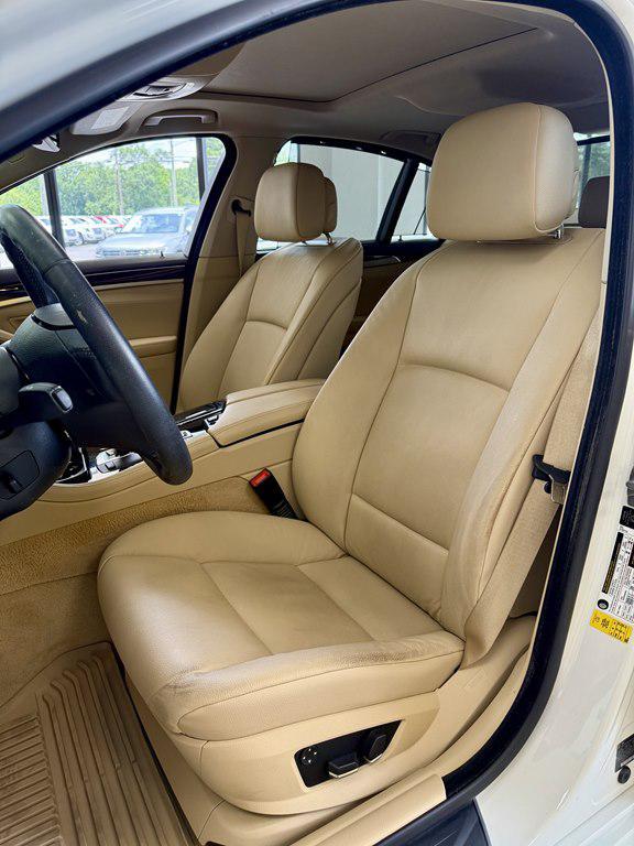 used 2011 BMW 528 car, priced at $15,995
