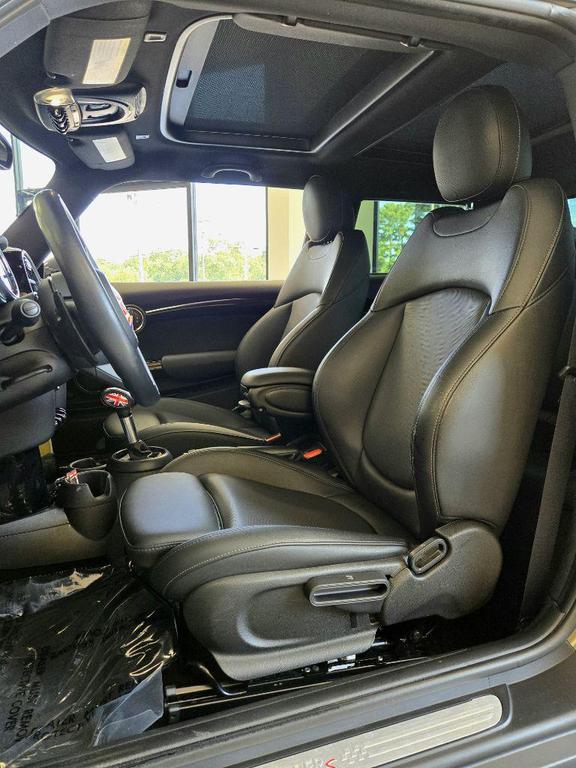 used 2019 MINI Hardtop car, priced at $19,995