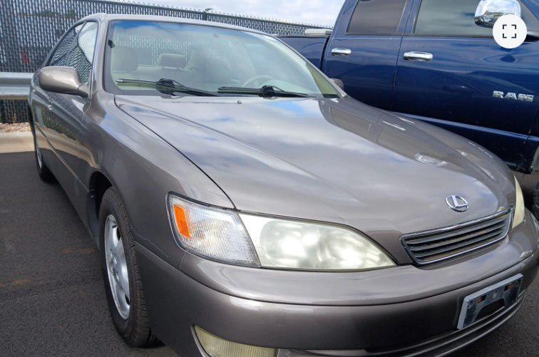 used 1997 Lexus ES 300 car, priced at $8,995