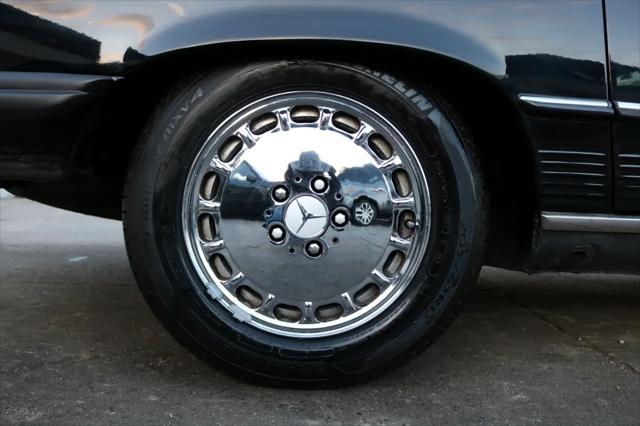 used 1986 Mercedes-Benz SL-Class car, priced at $30,000