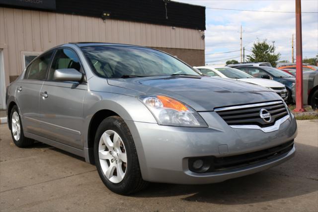 used 2009 Nissan Altima car, priced at $9,500