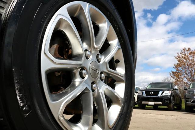 used 2015 Jeep Grand Cherokee car, priced at $18,500